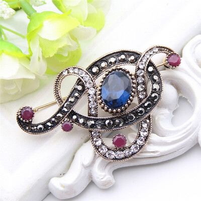 Vintage Turkish Music Notation Brooch Pin Women Abstract Line Jewelry Antique Gold Color Resin Brooch Broches Hijab Scarf Pins
Vintage Turkish Music Notation Brooch Pin Women Abstract Line Jewelry Antique Gold Color Resin Brooch Broches Hijab Scarf Pins