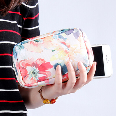 Le Hao portable cosmetic bag square multi-function double cosmetics storage bag travel travel waterproof wash bag flower spring
Le Hao portable cosmetic bag square multi-function double cosmetics storage bag travel travel waterproof wash bag flower spring