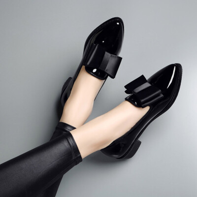 Patent Leather Fashion Penny Loafers for Women Low Heel Slip-On Casual Shoes Pointed Toe Bowtie Decoration
Patent Leather Fashion Penny Loafers for Women Low Heel Slip-On Casual Shoes Pointed Toe Bowtie Decoration