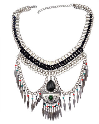 Idealway 3 Colors Blue Red Black Retro Silver Chains Handmade Thread Dangle Leaves Tassel Turquoise Pendant Necklace Jewelry
Idealway 3 Colors Blue Red Black Retro Silver Chains Handmade Thread Dangle Leaves Tassel Turquoise Pendant Necklace Jewelry