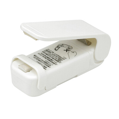 Japan Ligu LEC portable sealing machine kk-195w household mini storage bag plastic belt sealer white
Japan Ligu LEC portable sealing machine kk-195w household mini storage bag plastic belt sealer white