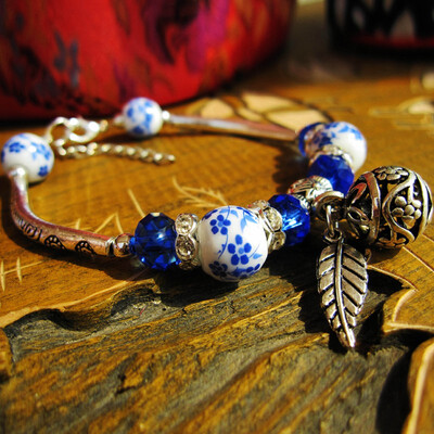 NeillieN Bracelets Handmade Miao jewelry Chinese style bracelet Lady ceramic braceletRadiation protection Bracelet5pc
NeillieN Bracelets Handmade Miao jewelry Chinese style bracelet Lady ceramic braceletRadiation protection Bracelet5pc
