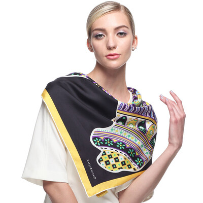 Margaret Gucci MARJA KURKI large square silk scarf Europe&the United States wind autumn&winter women horse pattern silk silk scarf purple 1O420105
Margaret Gucci MARJA KURKI large square silk scarf Europe&the United States wind autumn&winter women horse pattern silk silk scarf purple 1O420105