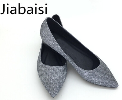 Jiabaisi Women Flats Pointed Toe nails patent Flats Slip On low heel shoes Large Size Wedding Party Casual Basic Shoes
Jiabaisi Women Flats Pointed Toe nails patent Flats Slip On low heel shoes Large Size Wedding Party Casual Basic Shoes