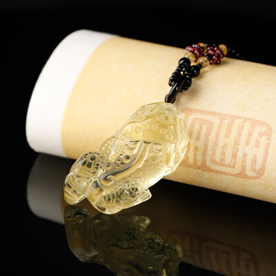 Ciyuan Ge Huang crystal brave pendant