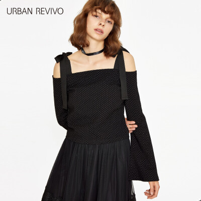 UR ladies strapless long sleeve straps straps casual t-shirt YU12S4HN2000 deep black
UR ladies strapless long sleeve straps straps casual t-shirt YU12S4HN2000 deep black