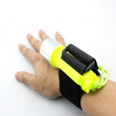 Newest Cheapest diving flashlight for diving-waterproof three modes LED Diving torch with yellow color
Newest Cheapest diving flashlight for diving-waterproof three modes LED Diving torch with yellow color
