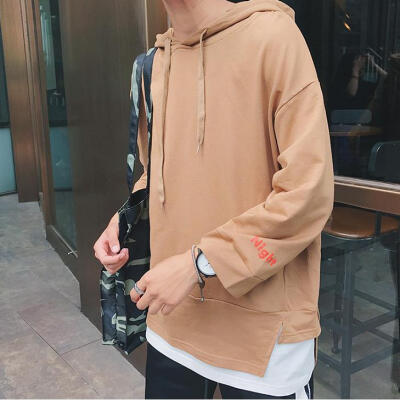 Hong Kong wind new fake two-piece sleeves t-shirt young men Korean version of the trendy wild hooded T-shirt
Hong Kong wind new fake two-piece sleeves t-shirt young men Korean version of the trendy wild hooded T-shirt
