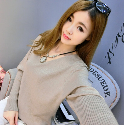 2017 Spring and Autumn New Women's V-neck cashmere sweater loose fashion large size women's wool bat bat knitting shirt
2017 Spring and Autumn New Women's V-neck cashmere sweater loose fashion large size women's wool bat bat knitting shirt