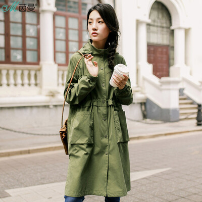 Yan Man INMAN 2017 autumn new hooded large pocket single-breasted dressing coat coat female long section 1873061095 shallow khaki
Yan Man INMAN 2017 autumn new hooded large pocket single-breasted dressing coat coat female long section 1873061095 shallow khaki