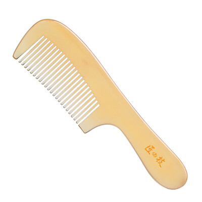 Cargo Master MrGreen -7012 Large Horn Comb with Handled Hand combs than the wooden combs to send festive gifts
Cargo Master MrGreen -7012 Large Horn Comb with Handled Hand combs than the wooden combs to send festive gifts