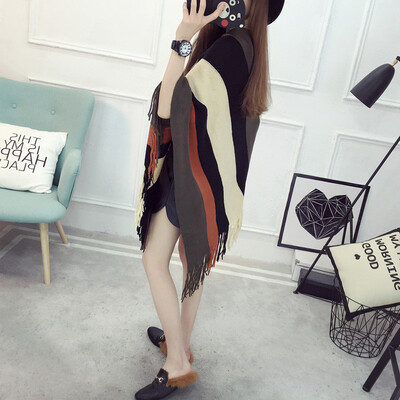 2017 Spring and Autumn New Women loose striped tassel shawl knitted cloak hooded bat shirt
2017 Spring and Autumn New Women loose striped tassel shawl knitted cloak hooded bat shirt