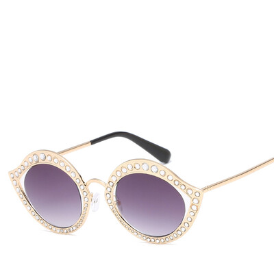 2017 new fashion metal sunglasses set diamond frame decorative sunglasses polarizer female trend sunglasses flat mirror
2017 new fashion metal sunglasses set diamond frame decorative sunglasses polarizer female trend sunglasses flat mirror
