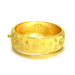 款号:74356k 材质:足金 重量:37.6克 规格:7圈号,镯身宽约2.1厘米