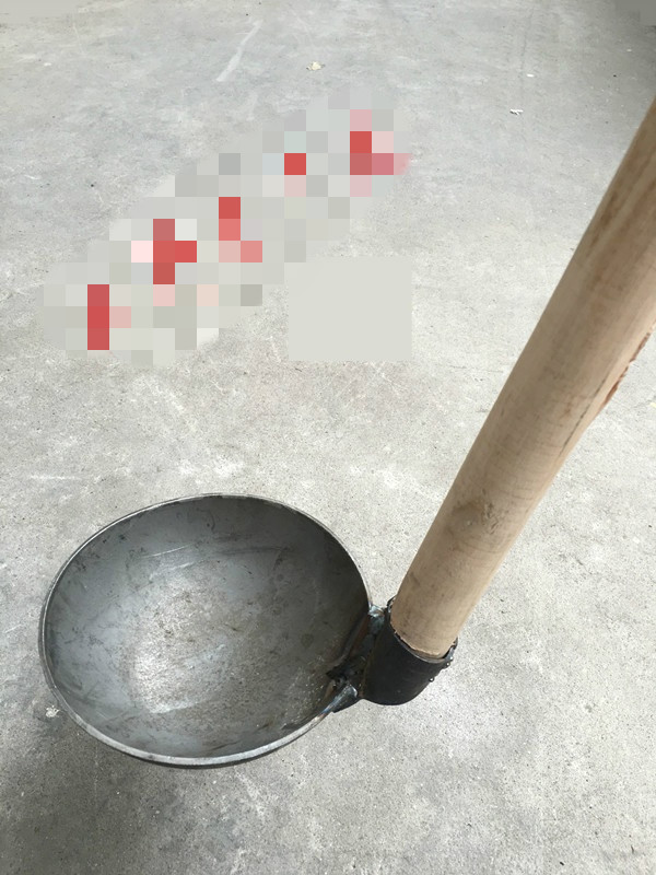 加厚钢铁勺大漏勺长柄捞渣勺笊篱清理下水道淤泥挖泥土掏粪勺子直径28
