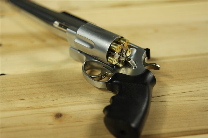 左轮手玩具枪1205史密斯m500合金模型枪左轮玩具可拆卸不可发射塑胶箱