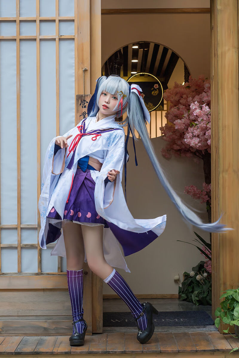 特价捡漏雪初音cos服vocaloid初音未来cosplay和服套装miku雪之巫女假