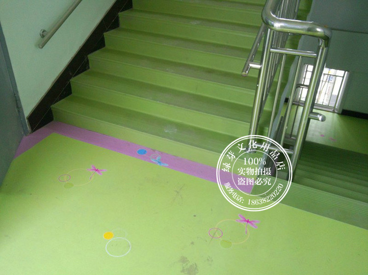 加厚耐磨pvc楼梯地板楼梯止滑板幼儿园楼梯防滑条垫整体楼梯踏步a5076