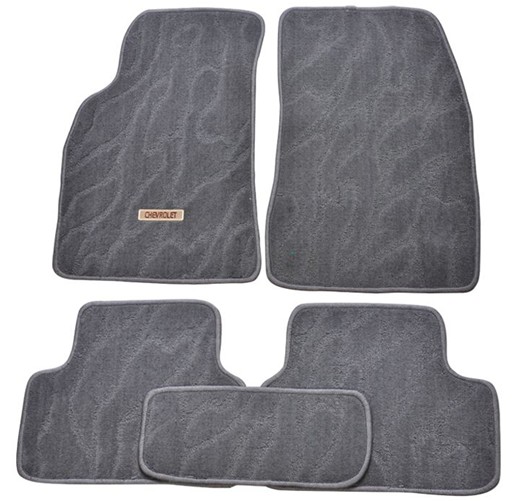 如何选择汽车脚垫