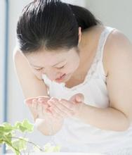 
小投入大回报的洗脸方式 