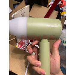东西挺好的,风力强劲,就是太强劲了,声音有点大,调节风力二档和一档没