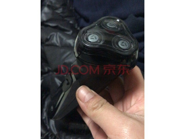 深度评测映趣电动剃须刀质量怎么样?能否把胡子给刮干净呢?