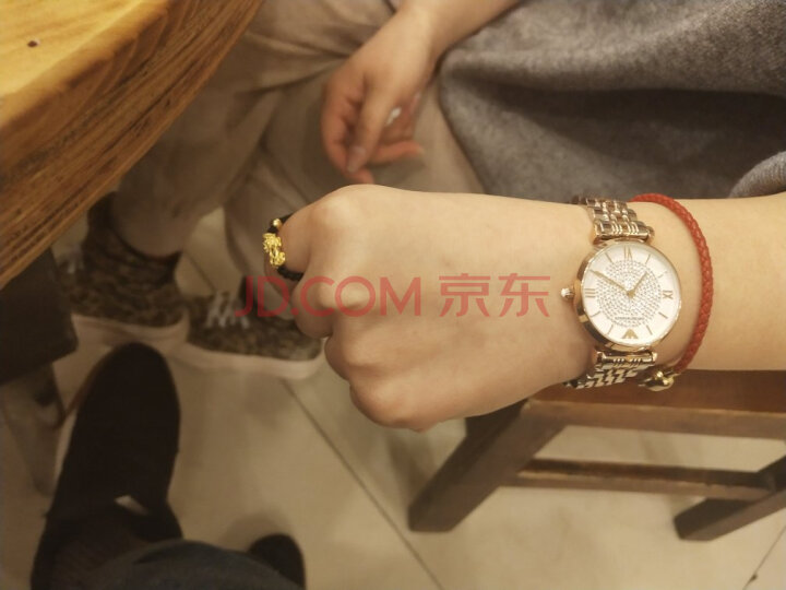 阿玛尼( Emporio Armani)19年新款满天星手表AR11244怎么样?媒体评测,质量内幕详解 首页推荐 第8张-商情88推广网