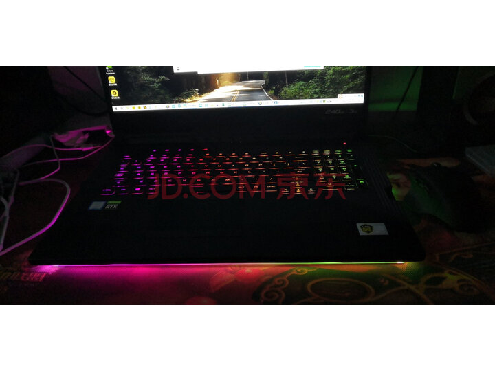 ROG 枪神3 Plus 17.3英寸 240Hz 3ms防眩光屏游戏笔记本怎么样，性能同款比较评测揭秘 首页推荐 第1张