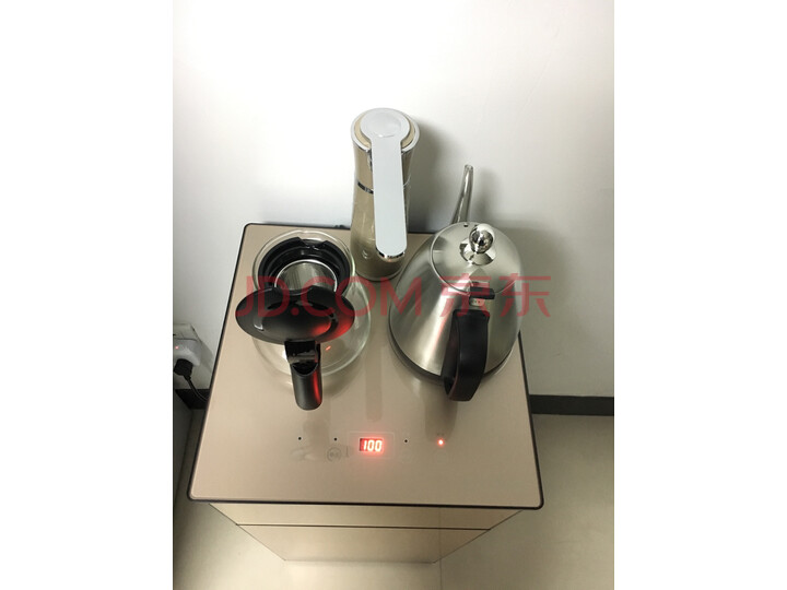 美菱(MeiLing)立式温热型饮水机C211怎么样,性能同款比较评测揭秘 首页推荐 第3张-商情88推广网