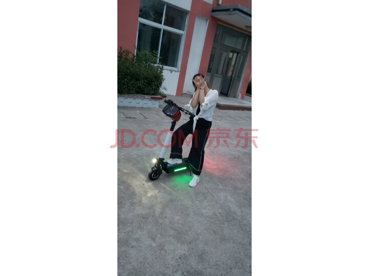 锐特尔电动滑板车可折叠成人电动车怎么样?好不好,评测内幕详解分享30-35公里 首页推荐 第10张-商情88推广网