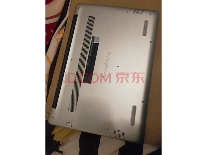 戴尔 新款灵越燃5000 5480 14英寸学生游戏超极本电脑怎么样？质量到底差不差？详情评测 首页推荐 第6张
