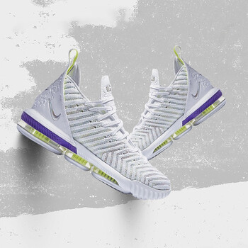 耐克（NIKE）籃球鞋AO2595-102巴斯光年  
