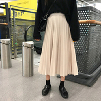 復(fù)古絲絨百褶裙，打造優(yōu)雅女人味