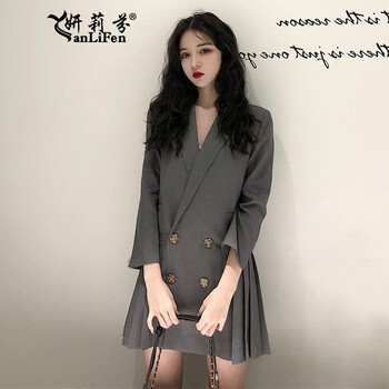 純色連衣裙，打造你的優(yōu)雅小女人