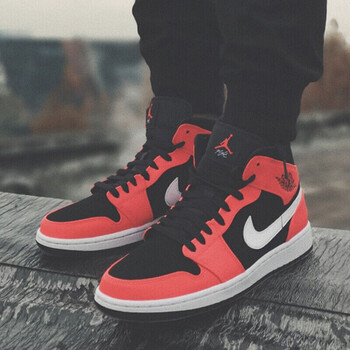 耐克（NIKE）籃球鞋554724-061 40