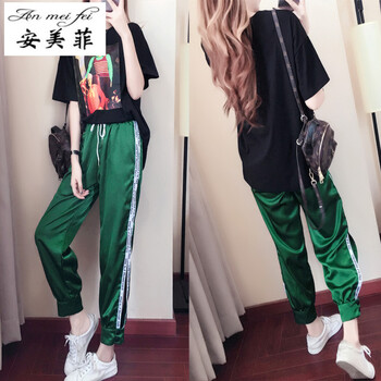 時(shí)尚條紋連衣裙，穿出優(yōu)雅氣質(zhì)范