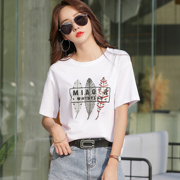 減齡短袖寬松上衣，打造活力少女