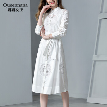 QUEEN NANA  紐扣，綁帶 連衣裙