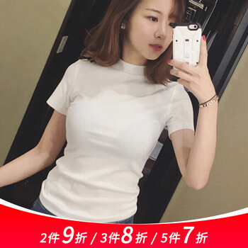 高領(lǐng)拼接寬松