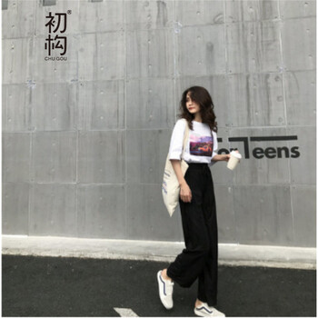 時尚直筒休閑褲，穿出你的優(yōu)雅范