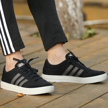 阿迪達斯（Adidas）板鞋春季新款DB0092低幫耐磨 40.5