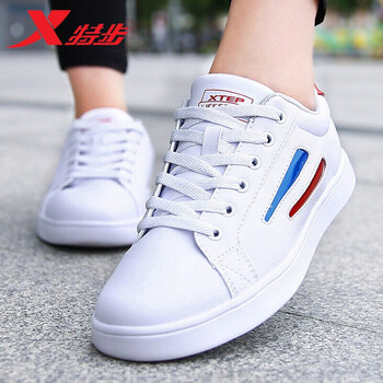 特步（XTEP）板鞋白/紅/蘭 44，45，35，36，37，38，39，40，41，42，43
