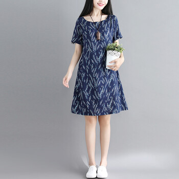 優(yōu)雅風(fēng)，條紋連衣裙打造性感女神