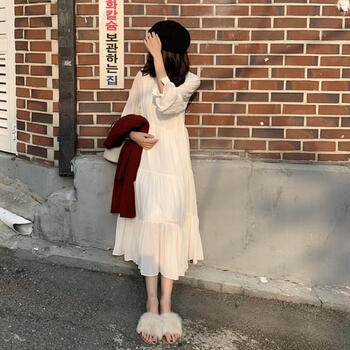 純色連衣裙，打造百搭女神范