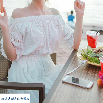 純色連衣裙，打造浪漫優(yōu)雅小仙女