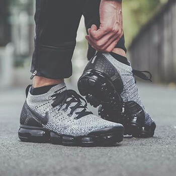 耐克（NIKE）跑步鞋942842-107/男款 