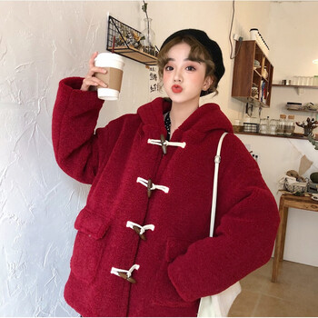 純色短外套，打造百搭女神范