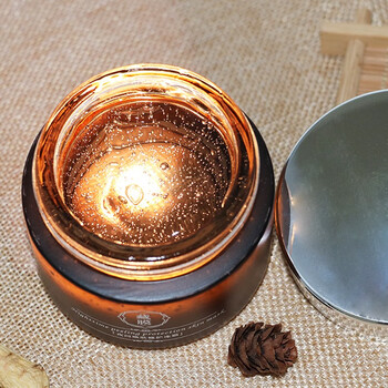 換季皮膚干燥，補水洗面奶來(lái)助力