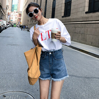 時(shí)尚破洞牛仔褲，穿出你的個(gè)性