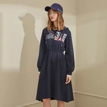 夏日季，一字露肩長(zhǎng)裙來(lái)幫你